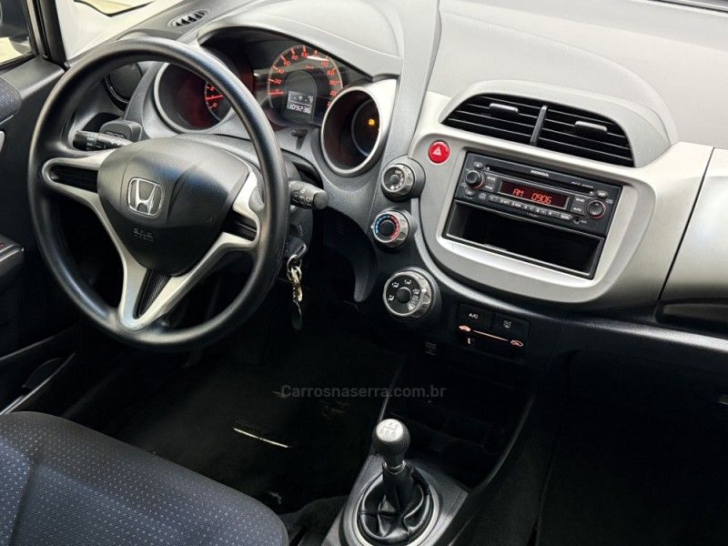 HONDA FIT 1.4 LXL 16V 2011/2012 FOCAR VEÍCULOS CAXIAS DO SUL / Carros no Vale