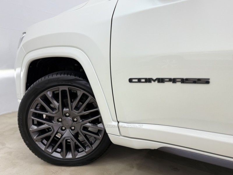 JEEP COMPASS 1.3 SERIE S T270 16V TURBO 2023/2023 FOCAR VEÍCULOS CAXIAS DO SUL / Carros no Vale