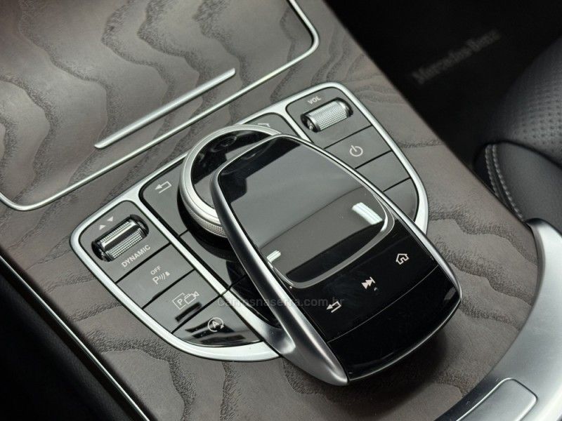 MERCEDES-BENZ C 180 1.6 CGI EXCLUSIVE 16V TURBO 2019/2019 FOCAR VEÍCULOS CAXIAS DO SUL / Carros no Vale