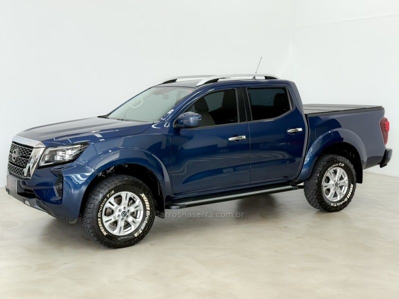 NISSAN FRONTIER 2.3 XE 4X4 CD BI TURBO 2024/2025 FOCAR VEÍCULOS CAXIAS DO SUL / Carros no Vale