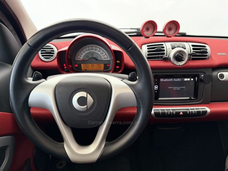 SMART FORTWO 1.0 PASSION COUPÉ 3 CILINDROS 12V 2012/2013 FOCAR VEÍCULOS CAXIAS DO SUL / Carros no Vale