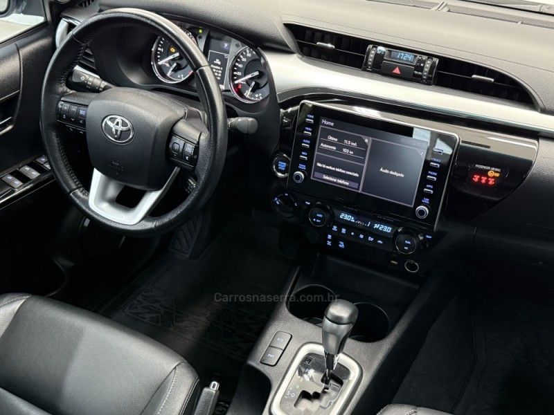 TOYOTA HILUX 2.8 SRV 4X4 CD 16V 2023/2023 FOCAR VEÍCULOS CAXIAS DO SUL / Carros no Vale