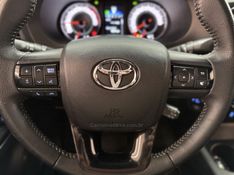 TOYOTA HILUX 2.8 SRX 4X4 CD 16V 2018/2019 FOCAR VEÍCULOS CAXIAS DO SUL / Carros no Vale