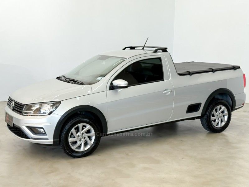 VOLKSWAGEN SAVEIRO 1.6 MSI TRENDLINE CS 8V 2020/2021 FOCAR VEÍCULOS CAXIAS DO SUL / Carros no Vale