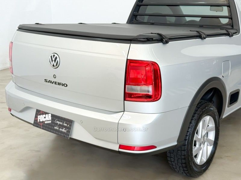 VOLKSWAGEN SAVEIRO 1.6 MSI TRENDLINE CS 8V 2020/2021 FOCAR VEÍCULOS CAXIAS DO SUL / Carros no Vale