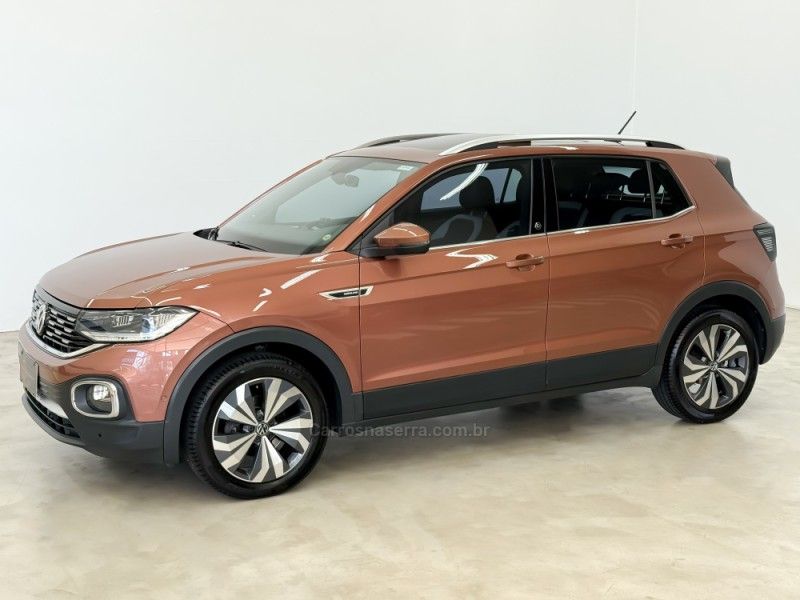 VOLKSWAGEN T-CROSS 1.4 HIGHLINE TSI 16V 2019/2020 FOCAR VEÍCULOS CAXIAS DO SUL / Carros no Vale