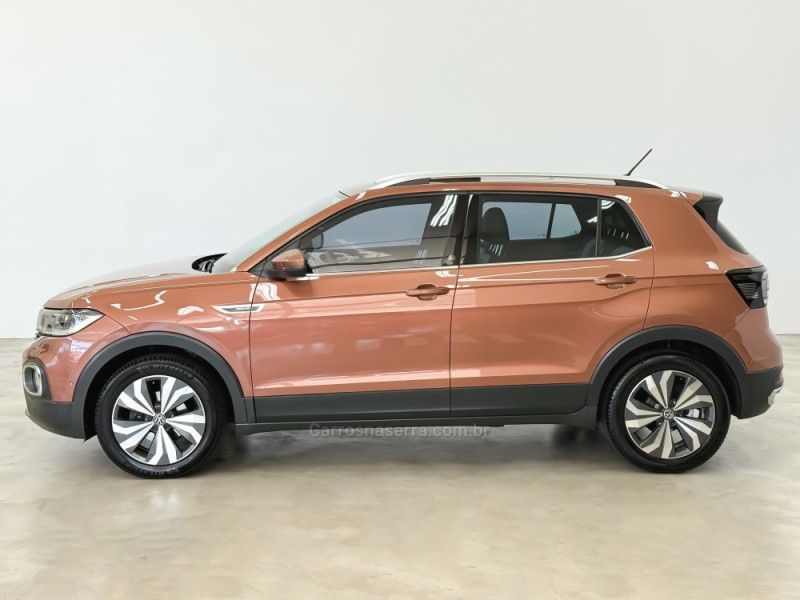 VOLKSWAGEN T-CROSS 1.4 HIGHLINE TSI 16V 2019/2020 FOCAR VEÍCULOS CAXIAS DO SUL / Carros no Vale
