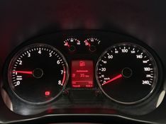 VOLKSWAGEN VOYAGE 1.6 MI COMFORTLINE 8V 2015/2016 FOCAR VEÍCULOS CAXIAS DO SUL / Carros no Vale