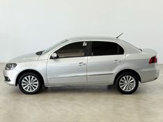 VOLKSWAGEN VOYAGE 1.6 MI COMFORTLINE 8V 2015/2016 FOCAR VEÍCULOS CAXIAS DO SUL / Carros no Vale