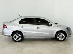 VOLKSWAGEN VOYAGE 1.6 MI COMFORTLINE 8V 2015/2016 FOCAR VEÍCULOS CAXIAS DO SUL / Carros no Vale