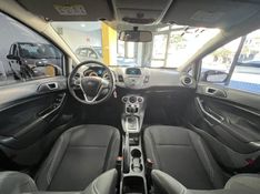 FORD FIESTA 1.6 SE HATCH 16V 2014/2014 PRIME MULTIMARCAS CAXIAS DO SUL / Carros no Vale