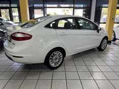 FORD FIESTA 1.6 TITANIUM SEDAN 16V 2014/2014 PRIME MULTIMARCAS CAXIAS DO SUL / Carros no Vale
