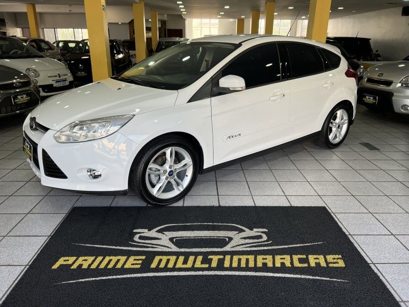FORD FOCUS 2.0 SE 16V 2014/2014 PRIME MULTIMARCAS CAXIAS DO SUL / Carros no Vale