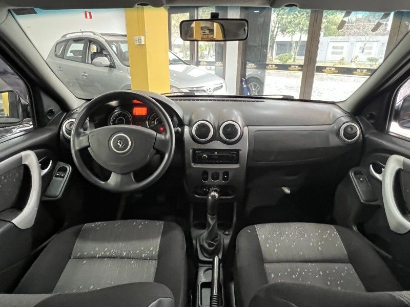 RENAULT LOGAN 1.6 EXPRESSION 8V 2011/2011 PRIME MULTIMARCAS CAXIAS DO SUL / Carros no Vale