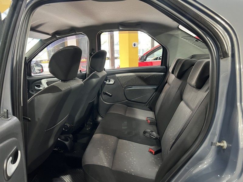 RENAULT LOGAN 1.6 EXPRESSION 8V 2011/2011 PRIME MULTIMARCAS CAXIAS DO SUL / Carros no Vale