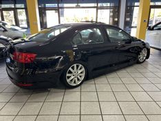 VOLKSWAGEN JETTA 2.0 COMFORTLINE TIPTRONIC 2011/2011 PRIME MULTIMARCAS CAXIAS DO SUL / Carros no Vale