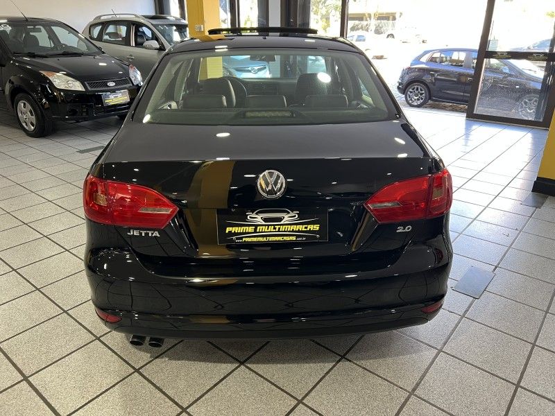 VOLKSWAGEN JETTA 2.0 COMFORTLINE TIPTRONIC 2011/2011 PRIME MULTIMARCAS CAXIAS DO SUL / Carros no Vale