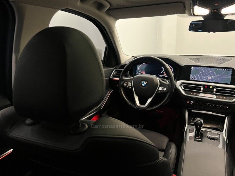BMW 320I 2.0 SPORT GP 16V TURBO 2021/2022 ÓTIMA CAR FLORES DA CUNHA / Carros no Vale