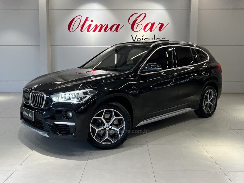 BMW X1 2.0 16V TURBO ACTIVEFLEX SDRIVE20I X-LINE 2019/2019 ÓTIMA CAR FLORES DA CUNHA / Carros no Vale