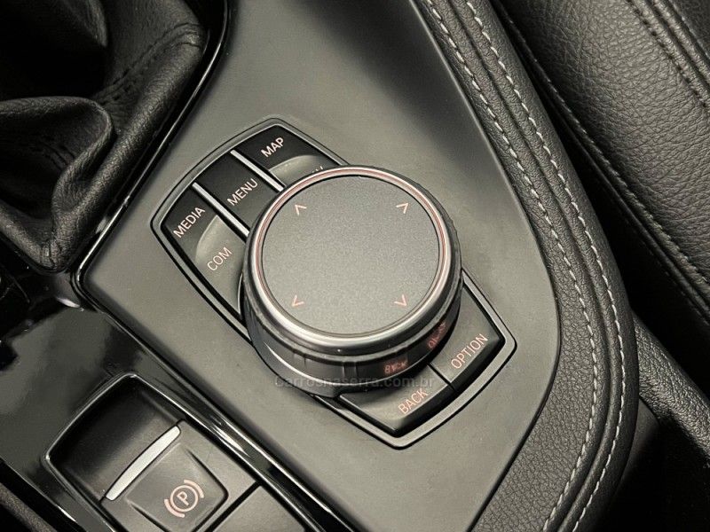 BMW X1 2.0 16V TURBO ACTIVEFLEX SDRIVE20I X-LINE 2019/2019 ÓTIMA CAR FLORES DA CUNHA / Carros no Vale