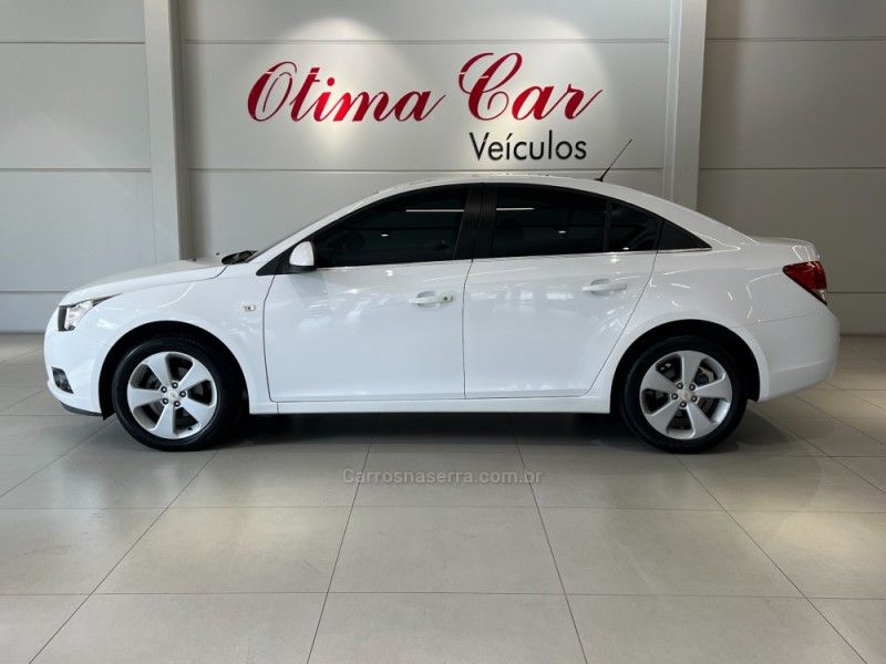 CHEVROLET CRUZE 1.8 LT 16V 2012/2013 ÓTIMA CAR FLORES DA CUNHA / Carros no Vale