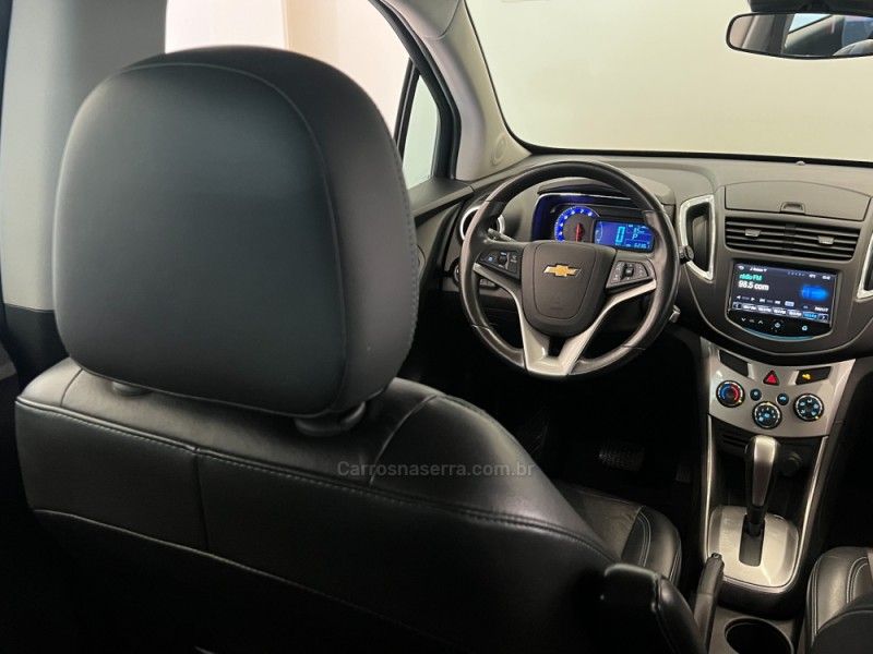 CHEVROLET TRACKER 1.8 MPFI LTZ 4X2 16V 2014/2014 ÓTIMA CAR FLORES DA CUNHA / Carros no Vale
