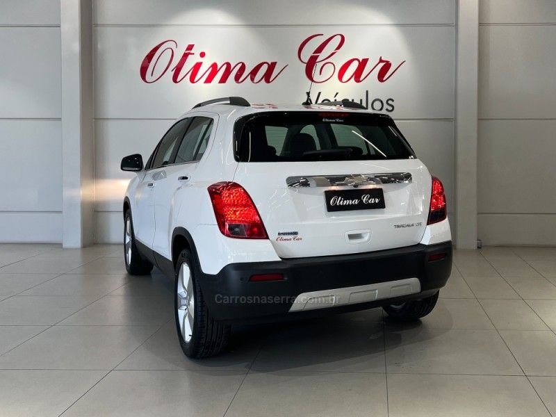 CHEVROLET TRACKER 1.8 MPFI LTZ 4X2 16V 2014/2014 ÓTIMA CAR FLORES DA CUNHA / Carros no Vale