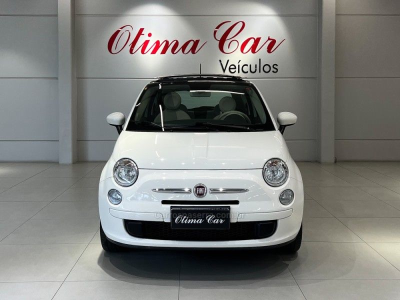 FIAT 500 1.4 CULT 8V AUTOMATIZADO 2013/2014 ÓTIMA CAR FLORES DA CUNHA / Carros no Vale