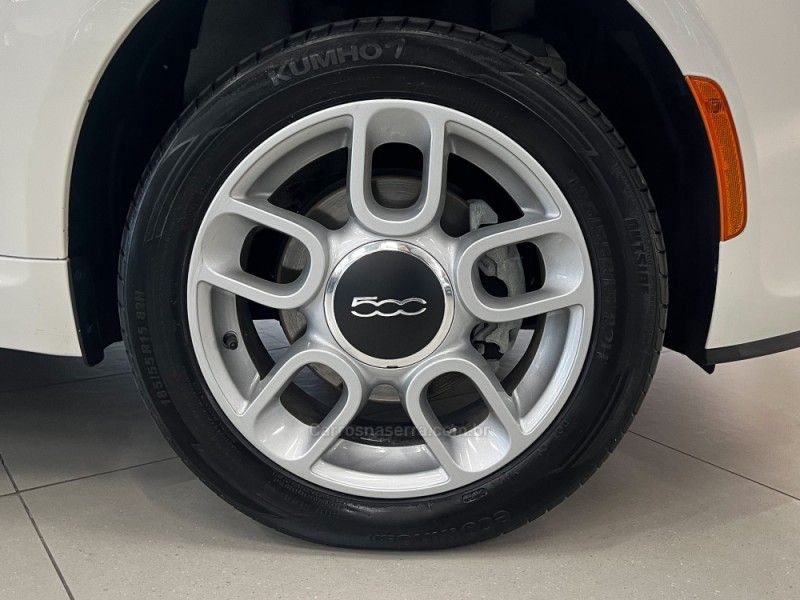 FIAT 500 1.4 CULT 8V AUTOMATIZADO 2013/2014 ÓTIMA CAR FLORES DA CUNHA / Carros no Vale