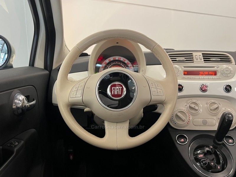 FIAT 500 1.4 CULT 8V AUTOMATIZADO 2013/2014 ÓTIMA CAR FLORES DA CUNHA / Carros no Vale