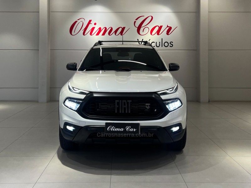 FIAT TORO 2.0 16V ULTRA 4X4 AT9 2023/2023 ÓTIMA CAR FLORES DA CUNHA / Carros no Vale