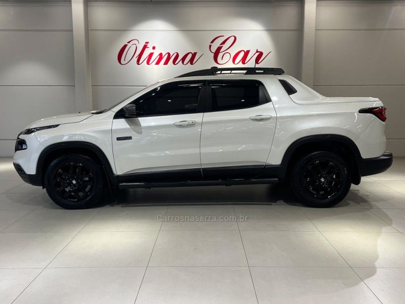 FIAT TORO 2.0 16V ULTRA 4X4 AT9 2023/2023 ÓTIMA CAR FLORES DA CUNHA / Carros no Vale