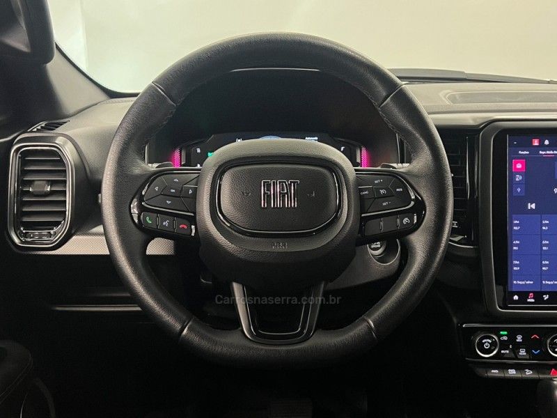 FIAT TORO 2.0 16V ULTRA 4X4 AT9 2023/2023 ÓTIMA CAR FLORES DA CUNHA / Carros no Vale