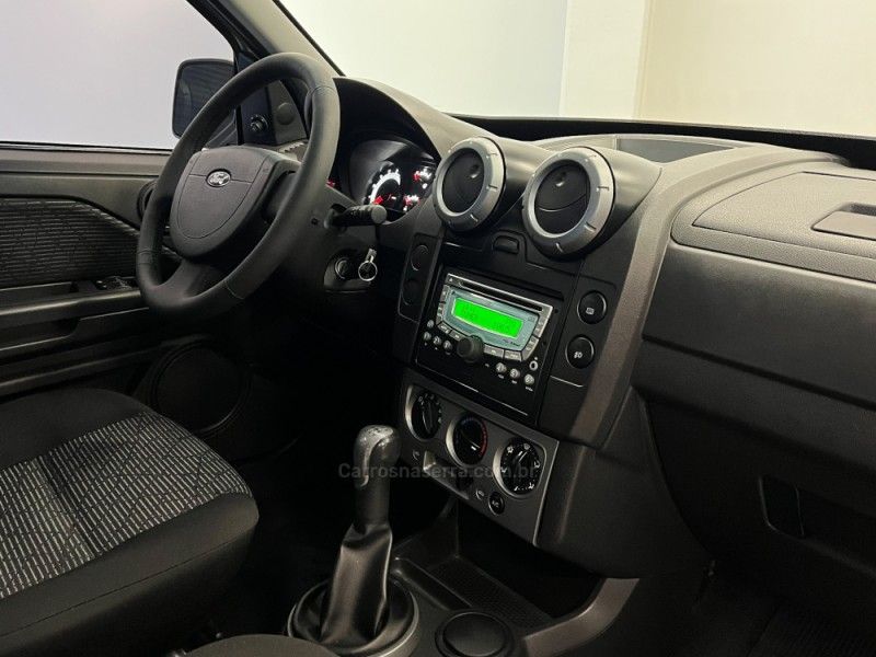FORD ECOSPORT 1.6 XLT FREESTYLE 8V 2010/2011 ÓTIMA CAR FLORES DA CUNHA / Carros no Vale