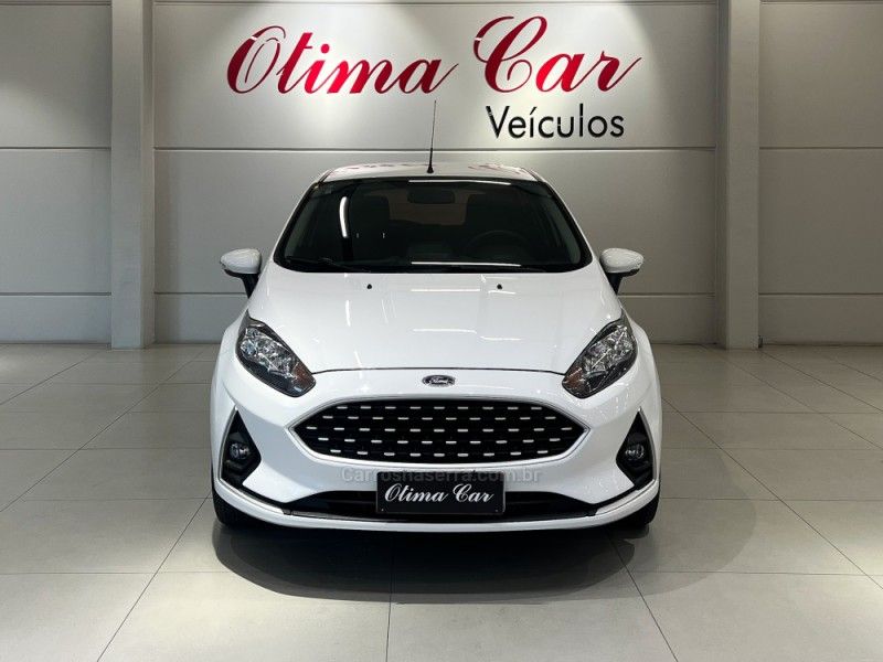 FORD FIESTA 1.6 SEL HATCH 16V 2018/2018 ÓTIMA CAR FLORES DA CUNHA / Carros no Vale