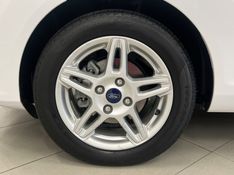 FORD FIESTA 1.6 SEL HATCH 16V 2018/2018 ÓTIMA CAR FLORES DA CUNHA / Carros no Vale