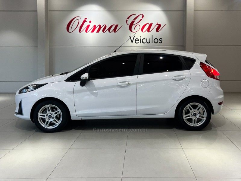FORD FIESTA 1.6 SEL HATCH 16V 2018/2018 ÓTIMA CAR FLORES DA CUNHA / Carros no Vale