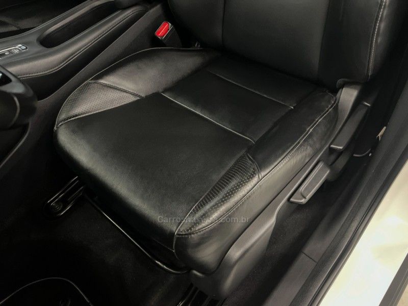 HONDA HR-V 1.8 16V EXL 2016/2016 ÓTIMA CAR FLORES DA CUNHA / Carros no Vale