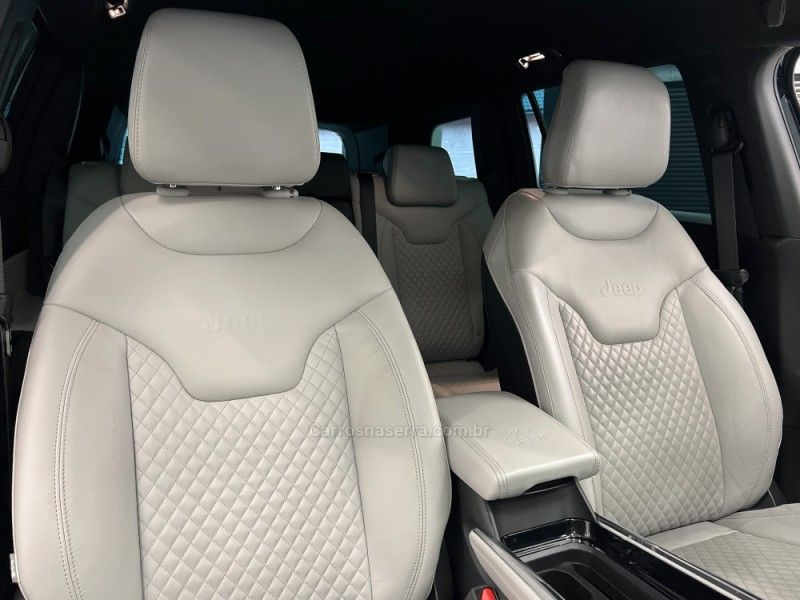 JEEP COMMANDER 2.0 LIMITED TD380 16V 4×4 TURBO 2022/2022 ÓTIMA CAR FLORES DA CUNHA / Carros no Vale