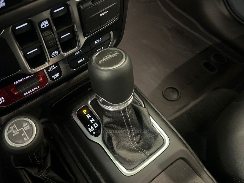JEEP GLADIATOR 3.6 RUBICON V6 4×4 2024/2024 ÓTIMA CAR FLORES DA CUNHA / Carros no Vale
