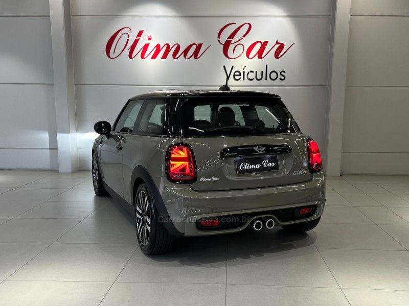 MINI COOPER 2.0 S TOP 16V TURBO 2018/2019 ÓTIMA CAR FLORES DA CUNHA / Carros no Vale