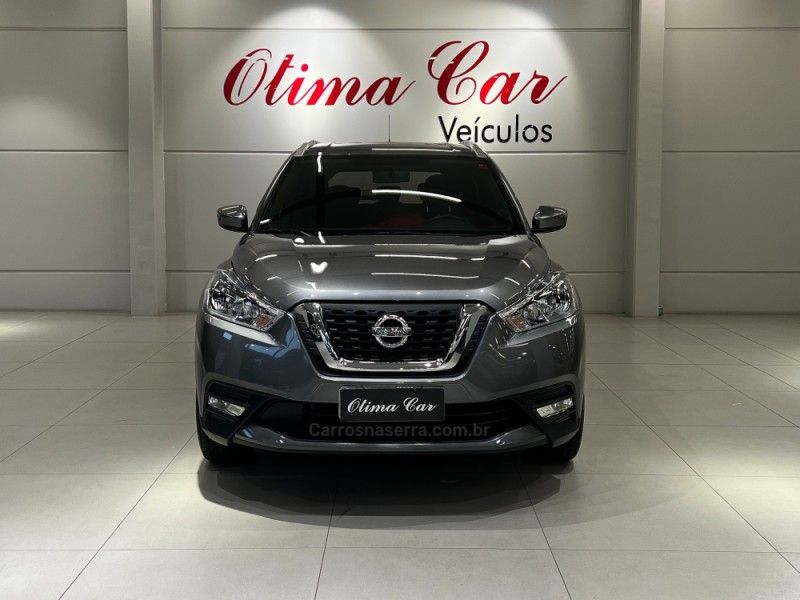 NISSAN KICKS 1.6 16V SV PACK PLUS XTRONIC 2018/2018 ÓTIMA CAR FLORES DA CUNHA / Carros no Vale