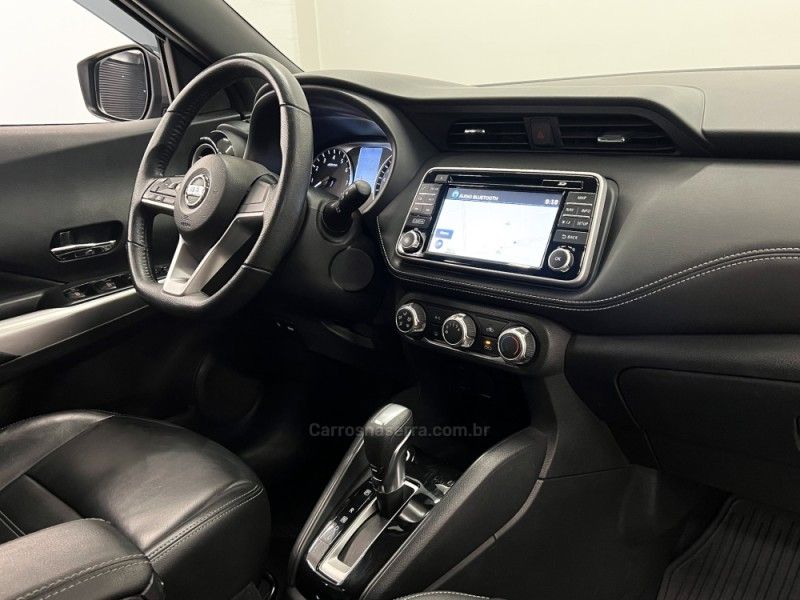 NISSAN KICKS 1.6 16V SV PACK PLUS XTRONIC 2018/2018 ÓTIMA CAR FLORES DA CUNHA / Carros no Vale