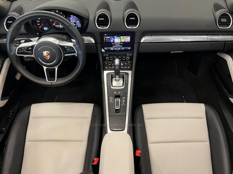 PORSCHE 718 2.0 BOXSTER H4 16V PDK 2023/2023 ÓTIMA CAR FLORES DA CUNHA / Carros no Vale