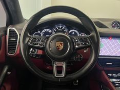 PORSCHE CAYENNE 4.0 TURBO V8 2018/2019 ÓTIMA CAR FLORES DA CUNHA / Carros no Vale