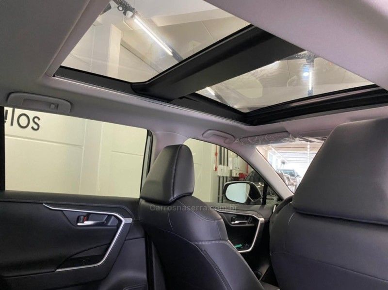 TOYOTA RAV4 2.5 SX LAWD HYBRID 4X4 16V 2025/2025 ÓTIMA CAR FLORES DA CUNHA / Carros no Vale