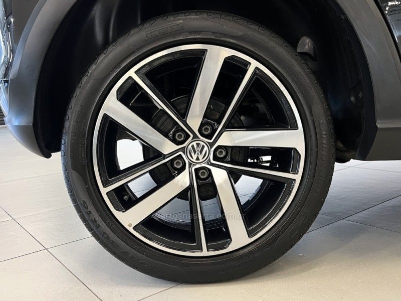 VOLKSWAGEN FOX 1.6 MSI XTREME 8V 2018/2019 ÓTIMA CAR FLORES DA CUNHA / Carros no Vale