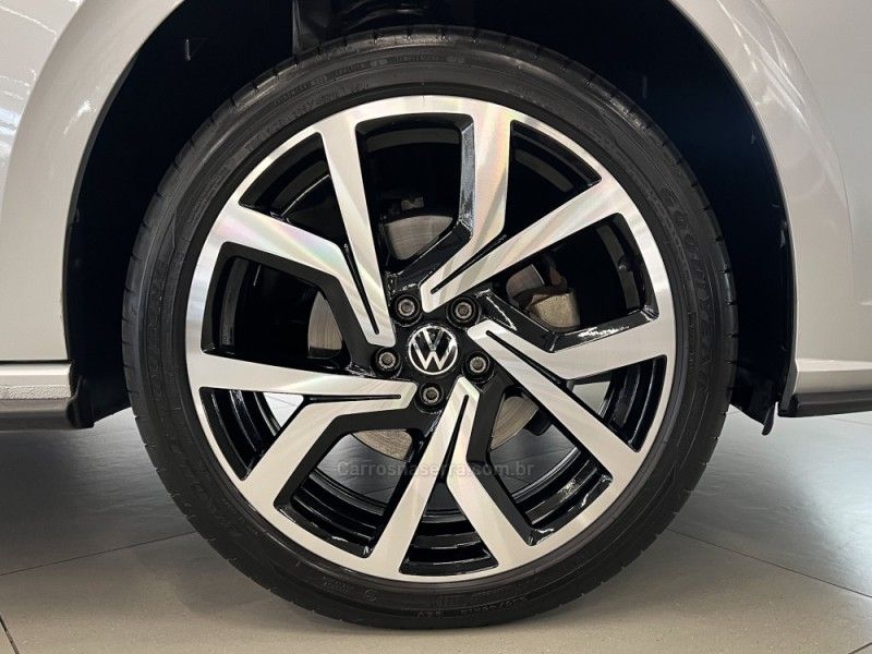 VOLKSWAGEN POLO 1.4 GTS 16V TURBO 2023/2023 ÓTIMA CAR FLORES DA CUNHA / Carros no Vale