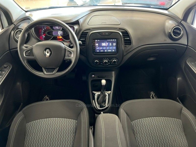 RENAULT CAPTUR 1.6 LIFE 16V 2019/2019 CIMIRRO AUTOMÓVEIS TAQUARA / Carros no Vale