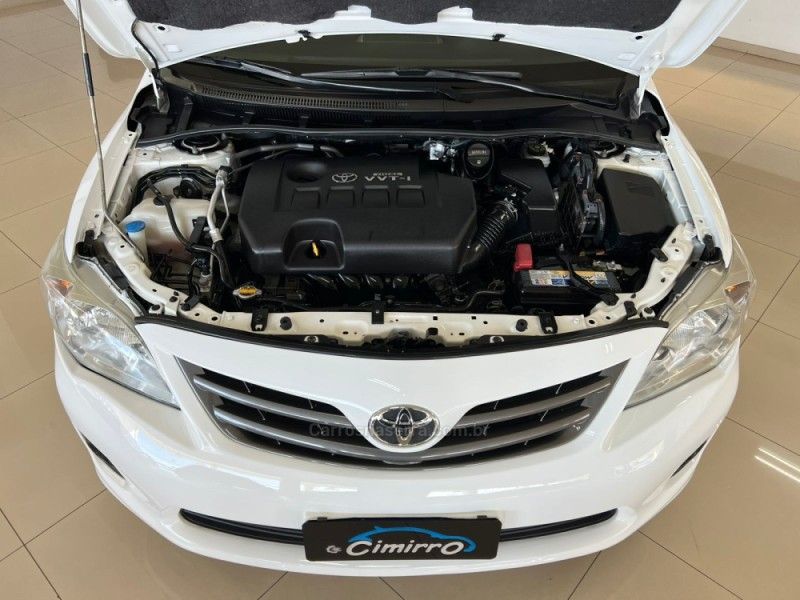 TOYOTA COROLLA 2.0 XEI 16V 2013/2014 CIMIRRO AUTOMÓVEIS TAQUARA / Carros no Vale
